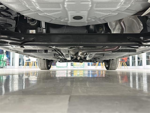 キックス X ツートーンインテリアエディション プロパイロット 全方位カメラ デジタルインナーミラー 純正ナビ フルセグ BT ETC スマートキー レザーシート ルーフレール オートライト LEDヘッドライト 衝突軽減システム 純正アルミホイール(40枚目)