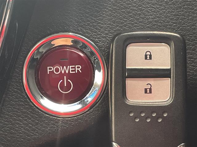 ヴェゼル ハイブリッドX 純正メモリナビ プッシュスタート フォグ ウィンカーミラー 社外アルミホイール USB入力端子 クルーズコントロール LEDヘッドライト スタッドレスタイヤ積み込みあり 純正フロアマット(8枚目)