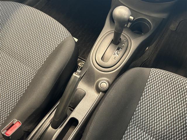 ノート X SDナビ スマートキー フルセグ 純正マット ETC プッシュスタート アイドリングストップ ハロゲンライト サイドバイザー(5枚目)