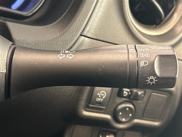 ノート X SDナビ スマートキー フルセグ 純正マット ETC プッシュスタート アイドリングストップ ハロゲンライト サイドバイザー(12枚目)