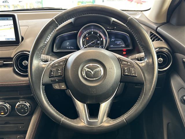 デミオ XDツーリング 純正SDナビ プッシュスタート スマートキー クルーズコントロール ドアバイザー Bluetooth USB入力端子 ETC バックモニター フルセグ 前後ドラレコ 純正マット 純正アルミホイール(16枚目)