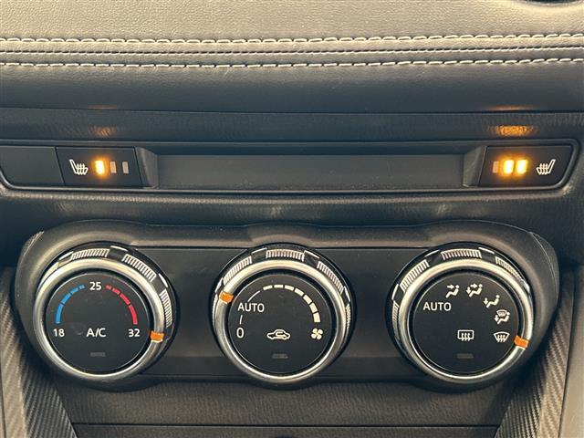 デミオ 純正ナビ プッシュスタート アイドリングストップ クルーズコントロール Bluetooth バックモニター USB入力端子 前方ドラレコ 純正マット 純正アルミホイール レーンキープアシスト(35枚目)