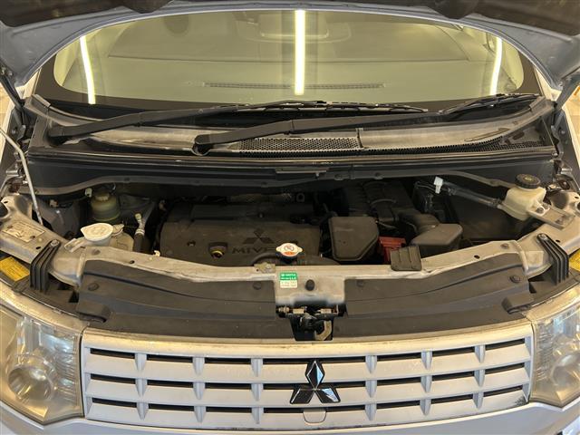 デリカＤ：５ Ｃ２　Ｓ　純正ＨＤＤナビ　オートライト　ＨＩＤヘッドライト　ＥＴＣ　キーレス　両側スライドドア（40枚目）