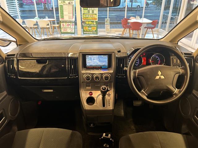 デリカＤ：５ Ｃ２　Ｓ　純正ＨＤＤナビ　オートライト　ＨＩＤヘッドライト　ＥＴＣ　キーレス　両側スライドドア（42枚目）