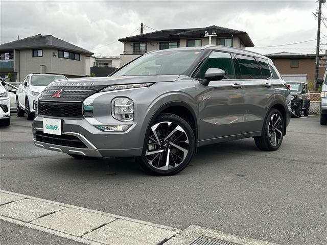 アウトランダーＰＨＥＶ Ｐ　プッシュスタート．ＭＴモード付ＡＴ．プラグインハイブリッド．４ＷＤ．Ｗオートエアコン．クルーズコントロール．ＥＴＣ２．０．ＵＳＢ．全方位カメラ．純正ナビ．サンルーフ．パワーシート．シートヒーター（3枚目）