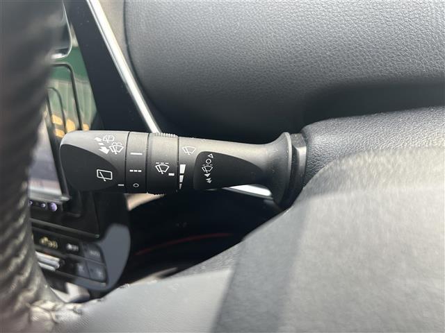 プリウス Ｓ　☆カロッツェリアナビ・ＡＶＣ－ＲＺ５００・ＣＤ／ＤＶＤ／Ｂｌｕｅｔｏｏｔｈ・ＡＵＸ／ｉＰｏｄ／ＦＭ／ＡＭ☆ビルトインＥＴＣ☆ドライブモード☆ＥＶモード☆センターコンソール☆ドアバイザー（2枚目）