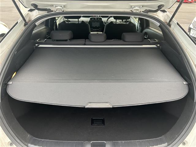 プリウス Ｓ　☆カロッツェリアナビ・ＡＶＣ－ＲＺ５００・ＣＤ／ＤＶＤ／Ｂｌｕｅｔｏｏｔｈ・ＡＵＸ／ｉＰｏｄ／ＦＭ／ＡＭ☆ビルトインＥＴＣ☆ドライブモード☆ＥＶモード☆センターコンソール☆ドアバイザー（40枚目）