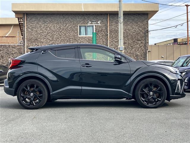 Ｃ－ＨＲ Ｇ　モード　ネロ　セーフティプラス　純正ディスプレイオーディオ／全方位カメラ／純正ＥＴＣ／レーダークルーズコントロール／前席シートヒーター／コーナーセンサー前後／レーンキープアシスト／ＢＳＭ／Ｗ＋サイドエアバック／カーテンエアバック（8枚目）