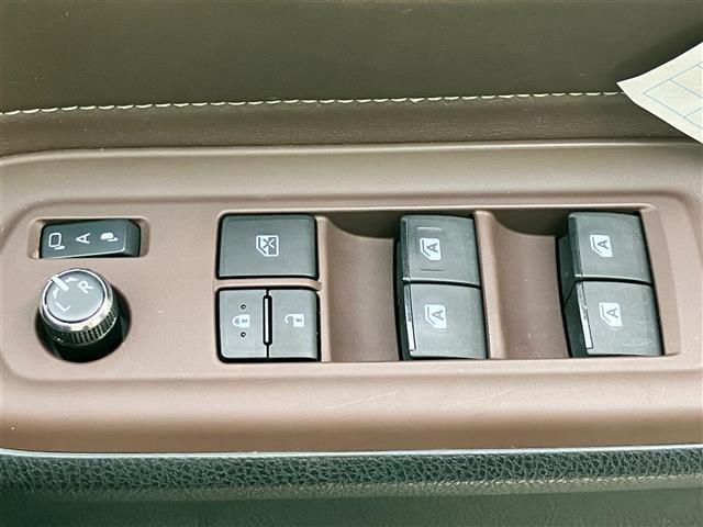 エスクァイア Ｇｉ　純正ナビ／バックカメラ／１１インチ後席モニター／クルーズコントロール／Ｗオートエアコン／スペアキー１本／ＥＴＣ／チップアップシート／純正フロアマット／純正アルミ／前席シートヒーター／ＬＥＤオートライト（22枚目）