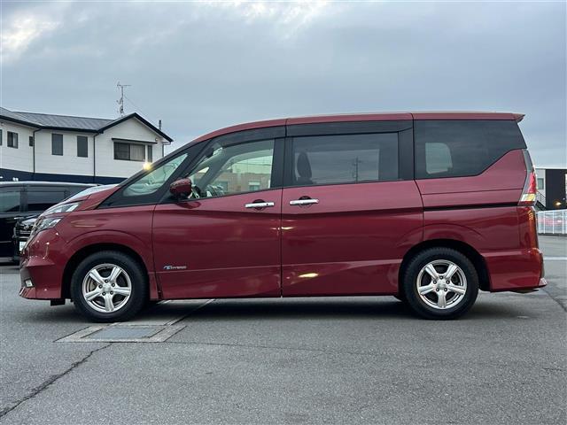 セレナ ハイウェイスター　純正９インチナビ／全方位カメラ／後席モニター／ＰｒｏＰＩＬＯＴ／パーキングアシスト／Ｗオートエアコン／レーダークルーズコントロール／純正ＥＴＣ／ドライブレコーダー前後／デジタルインナーミラー／ＬＥＤ（9枚目）