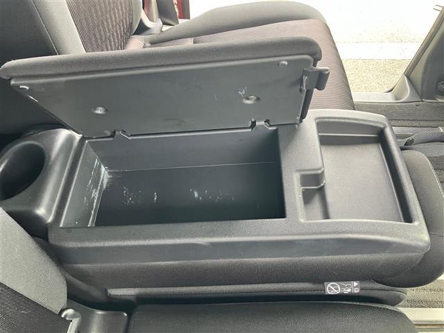 セレナ ハイウェイスター　純正９インチナビ／全方位カメラ／後席モニター／ＰｒｏＰＩＬＯＴ／パーキングアシスト／Ｗオートエアコン／レーダークルーズコントロール／純正ＥＴＣ／ドライブレコーダー前後／デジタルインナーミラー／ＬＥＤ（33枚目）
