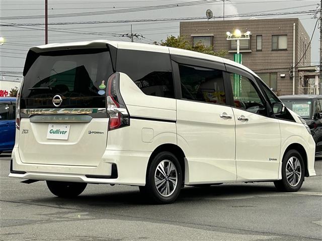 セレナ e-パワー ハイウェイスターV 純正10インチナビ/全方位カメラ/ドライブレコーダー/純正ETC2.0/保証書/取扱説明書/Wオートエアコン/クルーズコントロール/スペアキー1本/両側パワースライドドア/コーナーセンサー前後/LED(4枚目)
