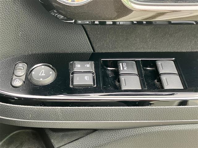 Ｎ－ＢＯＸカスタム Ｇ・Ｌターボホンダセンシング　ＳＤナビ／バックカメラ／ホンダセンシング／ドライブレコーダー／ＥＴＣ／パドルシフト／レーダークルーズコントロール／シートヒーター／両側パワースライドドア／レーンキープアシスト／ＬＥＤオートライト（20枚目）