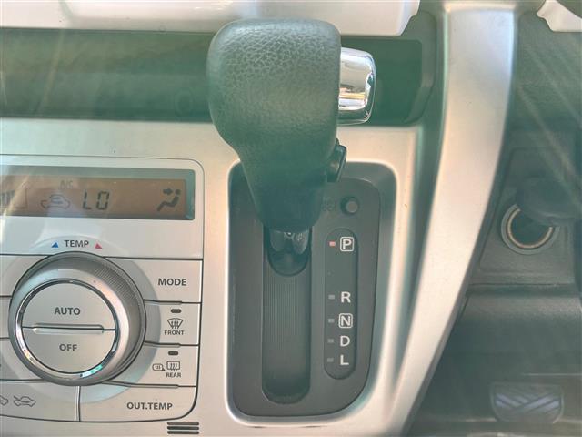 ハスラー Ｇ　エンジンスタートボタン／パワーステアリング／パワーウィンドウ／アイドリングストップ／スマートキー／スペアキー１本／オートエアコン／ＥＴＣ／ＣＤ／ベンチシート／純正フロアマット／布シート／シートヒーター（21枚目）