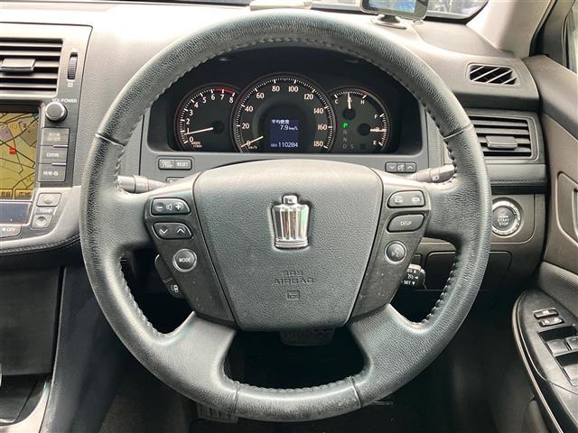 クラウン ３．５アスリート　純正ナビ／バックカメラ／ＥＴＣ／取扱説明書／スペアキー１本／オートエアコン／クルーズコントロール／純正フロアマット／Ｄ席Ｎ席パワーシート／純正アルミホイール／ＡＦＳ／オートライト／Ｗ＋サイドエアＢ（11枚目）