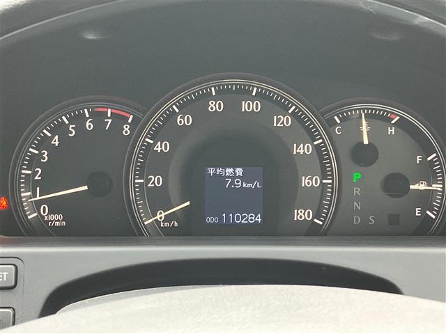 クラウン ３．５アスリート　純正ナビ／バックカメラ／ＥＴＣ／取扱説明書／スペアキー１本／オートエアコン／クルーズコントロール／純正フロアマット／Ｄ席Ｎ席パワーシート／純正アルミホイール／ＡＦＳ／オートライト／Ｗ＋サイドエアＢ（12枚目）