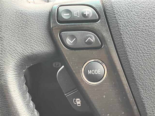 クラウン ３．５アスリート　純正ナビ／バックカメラ／ＥＴＣ／取扱説明書／スペアキー１本／オートエアコン／クルーズコントロール／純正フロアマット／Ｄ席Ｎ席パワーシート／純正アルミホイール／ＡＦＳ／オートライト／Ｗ＋サイドエアＢ（14枚目）