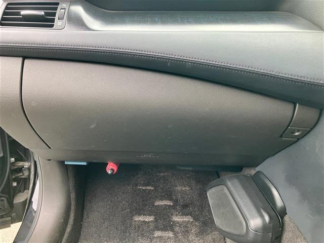 クラウン ３．５アスリート　純正ナビ／バックカメラ／ＥＴＣ／取扱説明書／スペアキー１本／オートエアコン／クルーズコントロール／純正フロアマット／Ｄ席Ｎ席パワーシート／純正アルミホイール／ＡＦＳ／オートライト／Ｗ＋サイドエアＢ（34枚目）