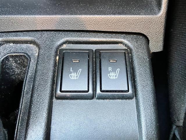 【　シートヒーター　】冬場のお供に。暖かいシートは女性には嬉しい機能ですね♪