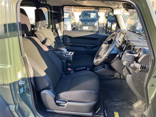 【　フロントシート　】使えるフロントシートで快適ドライブ♪