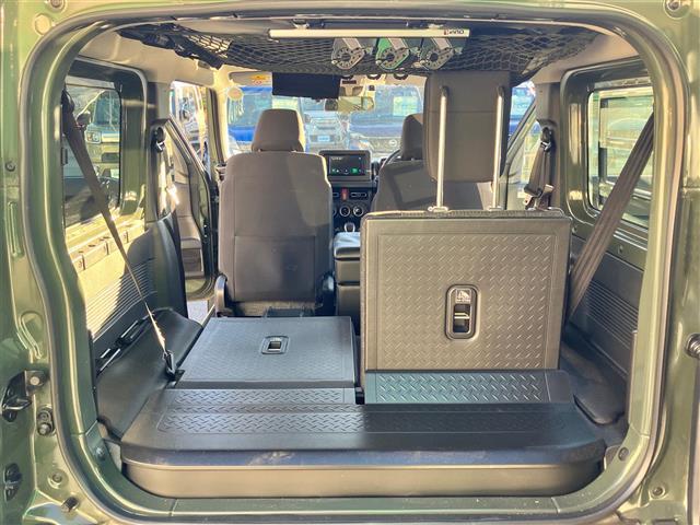 【　ラゲッジスペース　】リアシートを倒せばこの大容量！！ダンボールなどの大きい荷物も釣り具などの長尺物まで様々載せられそうです！！