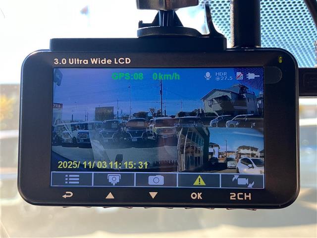 プリウスアルファ Ｇツーリングセレクション　純正９インチナビ／バックカメラ／ドライブレコーダー前後／ＥＴＣ２．０／レーダークルーズコントロール／パワーシート／純正フロアマット／モデリスタエアロ／レーンキープアシスト／衝突軽減システム／純正アルミ（31枚目）