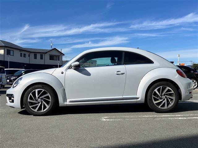 ザ・ビートル サウンド SDナビ/バックカメラ/Fenderサウンド/パドルシフト/ETC/クルーズコントロール/USB入力端子/純正フロアマット/純正アルミホイール/オートライト/Wエアバッグ/BSM/布シート/ABS(9枚目)