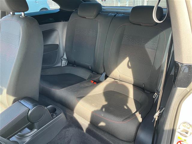 ザ・ビートル サウンド SDナビ/バックカメラ/Fenderサウンド/パドルシフト/ETC/クルーズコントロール/USB入力端子/純正フロアマット/純正アルミホイール/オートライト/Wエアバッグ/BSM/布シート/ABS(34枚目)