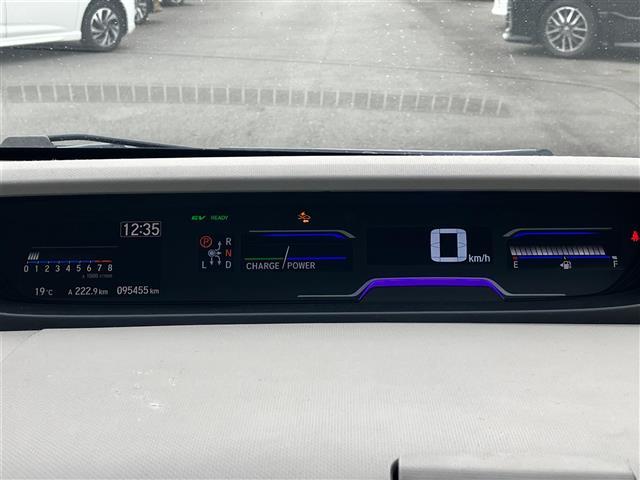 フリードハイブリッド ハイブリッド・EX 純正9インチナビ/バックカメラ/後席モニター/ドライブレコーダー/寒冷地仕様/レーダークルーズコントロール/ETC/D席N席シートヒーター/両側パワースライドドア/レーンキープアシスト/衝突軽減(12枚目)