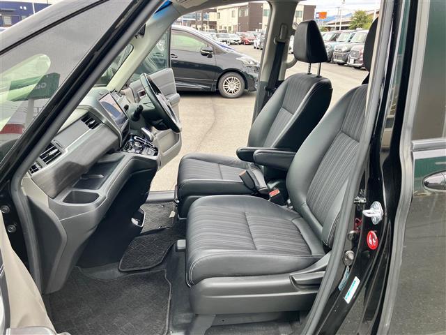 フリードハイブリッド ハイブリッド・EX 純正9インチナビ/バックカメラ/後席モニター/ドライブレコーダー/寒冷地仕様/レーダークルーズコントロール/ETC/D席N席シートヒーター/両側パワースライドドア/レーンキープアシスト/衝突軽減(32枚目)