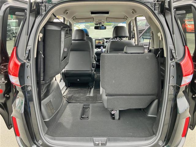 フリードハイブリッド ハイブリッド・EX 純正9インチナビ/バックカメラ/後席モニター/ドライブレコーダー/寒冷地仕様/レーダークルーズコントロール/ETC/D席N席シートヒーター/両側パワースライドドア/レーンキープアシスト/衝突軽減(39枚目)