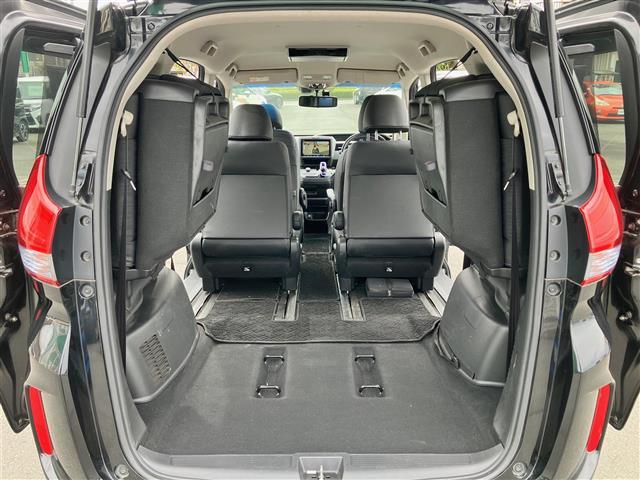 フリードハイブリッド ハイブリッド・EX 純正9インチナビ/バックカメラ/後席モニター/ドライブレコーダー/寒冷地仕様/レーダークルーズコントロール/ETC/D席N席シートヒーター/両側パワースライドドア/レーンキープアシスト/衝突軽減(40枚目)