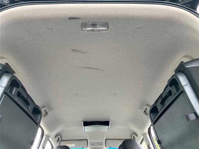 フリードハイブリッド ハイブリッド・EX 純正9インチナビ/バックカメラ/後席モニター/ドライブレコーダー/寒冷地仕様/レーダークルーズコントロール/ETC/D席N席シートヒーター/両側パワースライドドア/レーンキープアシスト/衝突軽減(43枚目)