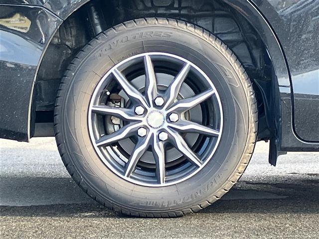 ヴォクシー ハイブリッドV ALPINE製11 インチナビ/バックカメラ/10.2インチ後席モニター/D席N席シートヒーター/両側パワースライドドア/Wオートエアコン/ETC/オートライト/W+サイドエアバッグ/衝突軽減システム(10枚目)