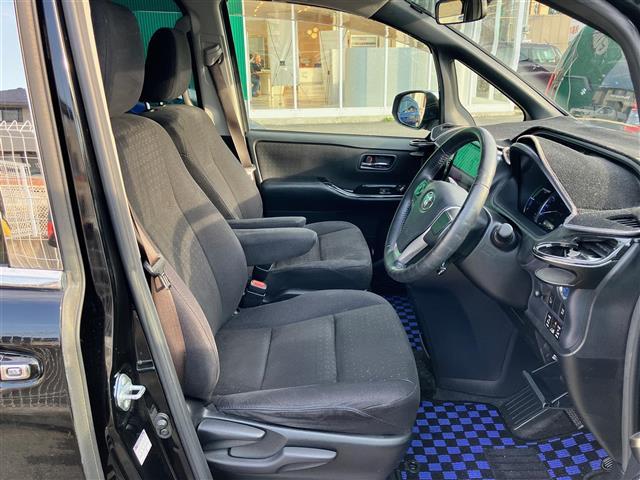 ヴォクシー ハイブリッドV ALPINE製11 インチナビ/バックカメラ/10.2インチ後席モニター/D席N席シートヒーター/両側パワースライドドア/Wオートエアコン/ETC/オートライト/W+サイドエアバッグ/衝突軽減システム(30枚目)