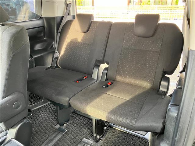 ヴォクシー ハイブリッドV ALPINE製11 インチナビ/バックカメラ/10.2インチ後席モニター/D席N席シートヒーター/両側パワースライドドア/Wオートエアコン/ETC/オートライト/W+サイドエアバッグ/衝突軽減システム(35枚目)
