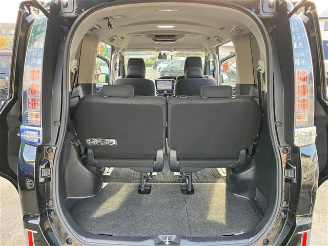 ヴォクシー ハイブリッドV ALPINE製11 インチナビ/バックカメラ/10.2インチ後席モニター/D席N席シートヒーター/両側パワースライドドア/Wオートエアコン/ETC/オートライト/W+サイドエアバッグ/衝突軽減システム(38枚目)
