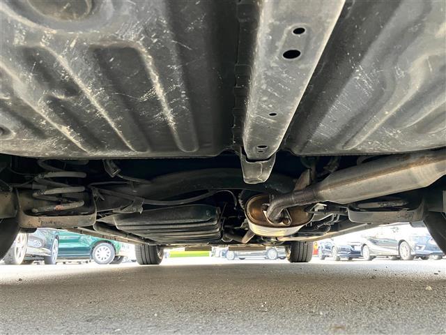 ヴォクシー ハイブリッドV ALPINE製11 インチナビ/バックカメラ/10.2インチ後席モニター/D席N席シートヒーター/両側パワースライドドア/Wオートエアコン/ETC/オートライト/W+サイドエアバッグ/衝突軽減システム(42枚目)