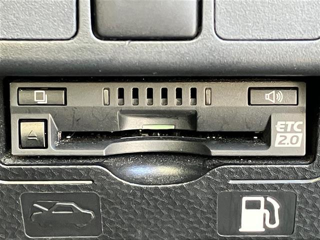 ルーミー カスタムＧ　純正ナビ／全方位カメラ／ＥＴＣ２．０／Ｄ席Ｎ席シートヒーター／両側パワースライドドア／クルーズコントロール／オートエアコン／スペアキー１本／純正フロアマット／純正アルミホイール／コーナーセンサー前後（21枚目）