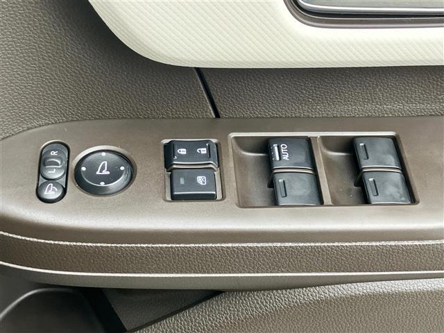 N-BOX L・ターボ 純正ナビ/バックカメラ/両側パワースライドドア/ETC/パドルシフト/ターボ/レーダークルーズコントロール/スペアキー2本/USB/シートヒーター/コーナーセンサー/リモコンエンジンスターター/LED(19枚目)