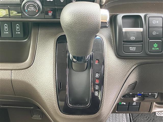 N-BOX L・ターボ 純正ナビ/バックカメラ/両側パワースライドドア/ETC/パドルシフト/ターボ/レーダークルーズコントロール/スペアキー2本/USB/シートヒーター/コーナーセンサー/リモコンエンジンスターター/LED(23枚目)