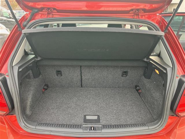 ポロ TSIコンフォートライン 純正ナビ/バックカメラ/ドライブレコーダー前後/リモコンキー/スペアキー1本/パドルシフト/レーダークルーズコントロール/純正アルミホイール/オートライト/W+サイドエアバッグ/横滑り防止装置(35枚目)