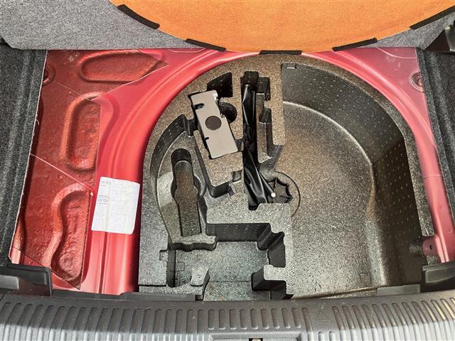 ポロ TSIコンフォートライン 純正ナビ/バックカメラ/ドライブレコーダー前後/リモコンキー/スペアキー1本/パドルシフト/レーダークルーズコントロール/純正アルミホイール/オートライト/W+サイドエアバッグ/横滑り防止装置(40枚目)