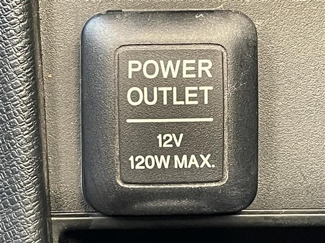 ステップワゴンスパーダ Z 8型ナビ/バックカメラ/ガラスルーフ/ETC/保証書/記録簿/パワーステアリング/パワーウィンドウ/オートエアコン/三列シート/純正フロアマット/両側パワースライドドア/社外アルミホイール/WエアB(22枚目)