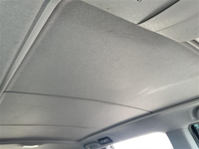 ステップワゴンスパーダ Z 8型ナビ/バックカメラ/ガラスルーフ/ETC/保証書/記録簿/パワーステアリング/パワーウィンドウ/オートエアコン/三列シート/純正フロアマット/両側パワースライドドア/社外アルミホイール/WエアB(27枚目)