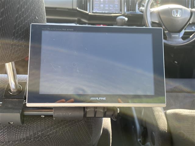 ステップワゴンスパーダ Z 8型ナビ/バックカメラ/ガラスルーフ/ETC/保証書/記録簿/パワーステアリング/パワーウィンドウ/オートエアコン/三列シート/純正フロアマット/両側パワースライドドア/社外アルミホイール/WエアB(29枚目)