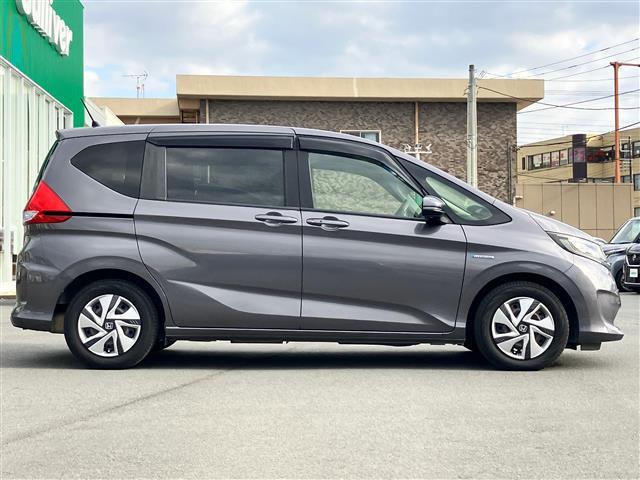 【　外装エクステリア　】現車の確認はお電話で在庫のご確認の上、是非ご来店くださいませ！ご来店の難しい方は店舗スタッフがお電話やメールで詳細をお答えさせて頂きます。