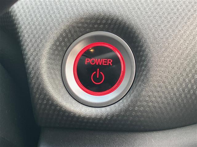 【　内装インテリア　】現車の確認はお電話で在庫のご確認の上、是非ご来店くださいませ！ご来店の難しい方は店舗スタッフがお電話やメールで詳細をお答えさせて頂きます。