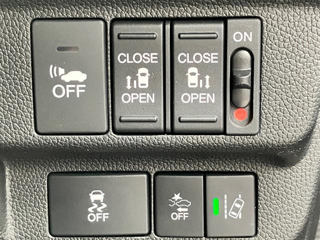 【　内装インテリア　】現車の確認はお電話で在庫のご確認の上、是非ご来店くださいませ！ご来店の難しい方は店舗スタッフがお電話やメールで詳細をお答えさせて頂きます。