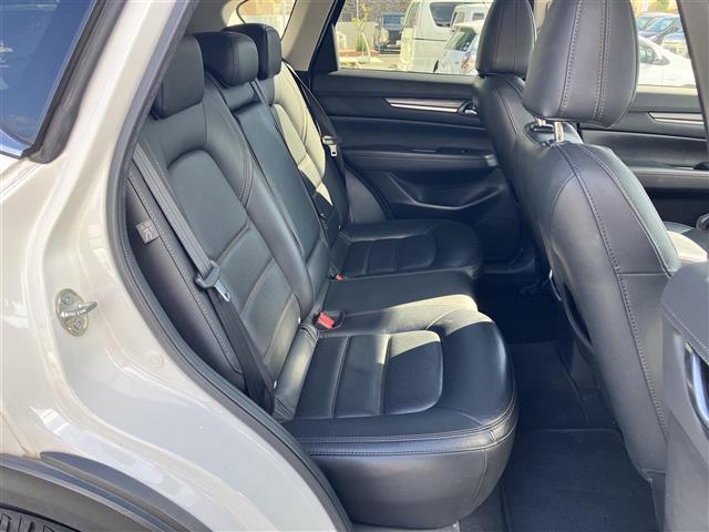 ＣＸ－５ ＸＤ　Ｌパッケージ　純正ナビ／全方位カメラ／ドライブレコーダー／ＥＴＣ／全席シートヒーター／パドルシフト／レーダークルーズコントロール／電動リアゲート／前席パワーシート／コーナーセンサー前後／レーンキープアシスト／ＬＥＤ（33枚目）